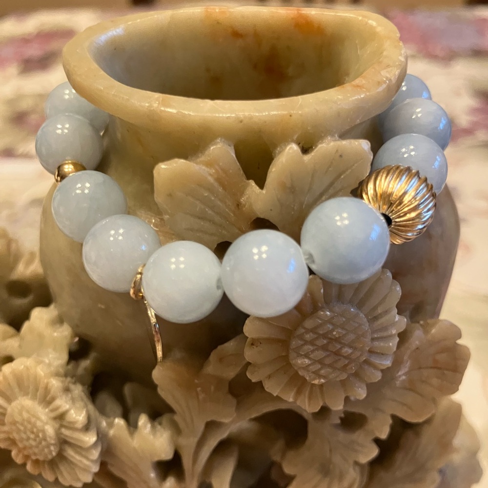 ANGELITE STONES BEAUTIFUL LIGHT BLUE WITH GOLD HEART AND SPACERS - Picture 13 of 13